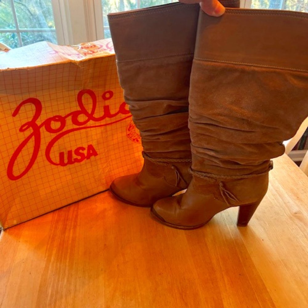 Vintage Zodiac Boots 7.5 Suede ca 1982